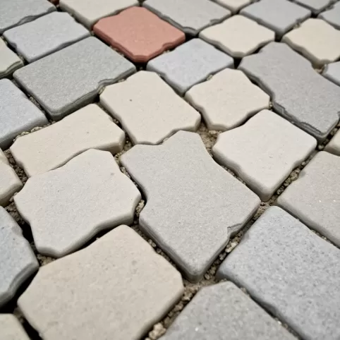 Ile kosztuje m2 kostki brukowej z robocizną